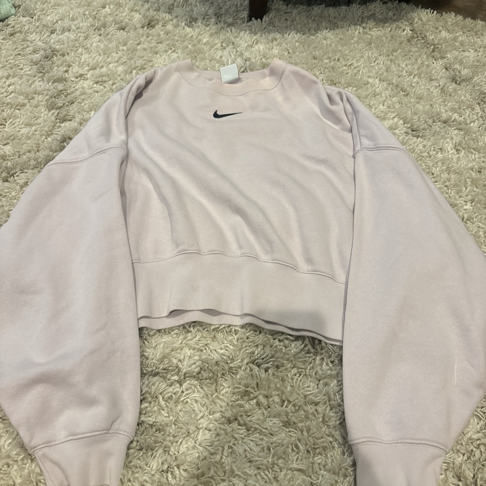 Nike Women's Light Pink Cropped Sweatshirt